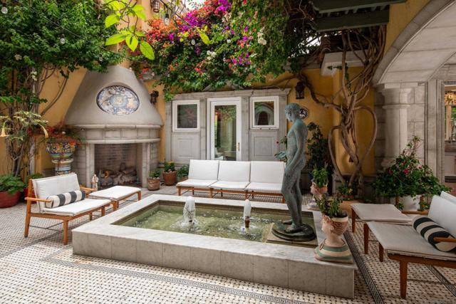 5143 Shore Drive, Carlsbad CA: https://media.crmls.org/mediaz/e85a86fc-4d1f-46e6-82f2-0acf919afb61.jpg
