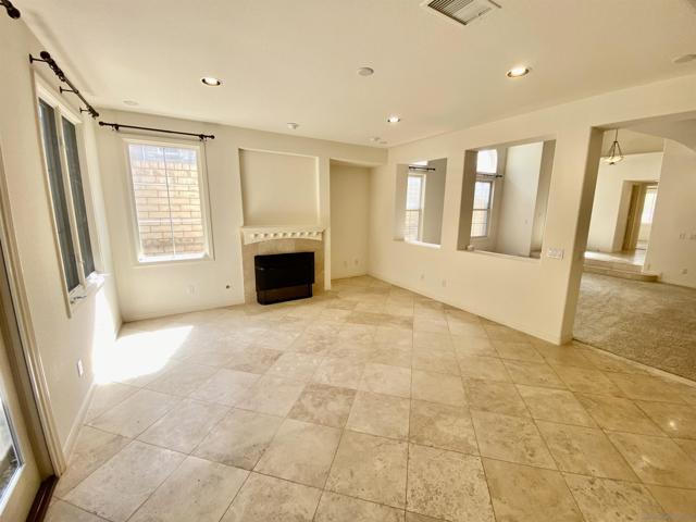 1326 Caminito Arriata, La Jolla CA: https://media.crmls.org/mediaz/e85b5801-559f-4c5d-998b-d6593a12c714.jpg