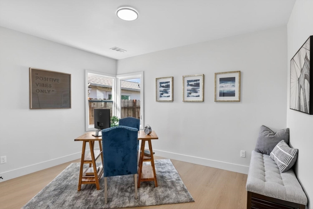 356 Belleview Dr, San Leandro CA: https://media.crmls.org/mediaz/e85c1c5a-08de-4154-8720-45529a69c7ea.jpg