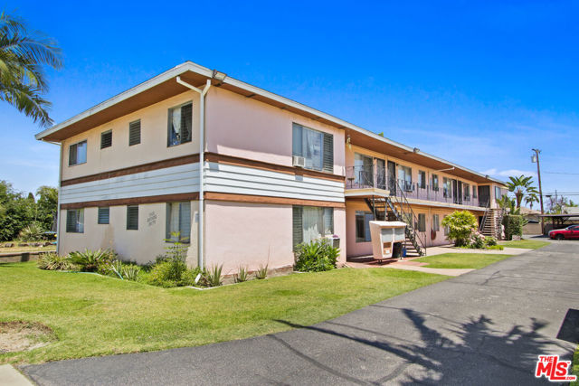7908 Duchess Drive, Whittier CA: https://media.crmls.org/mediaz/e85c1e50-234a-4b78-a820-e3a1e84dddfc.jpg