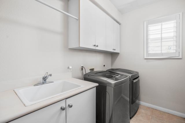 Image 38 of 44 For 923 Merlo Ct