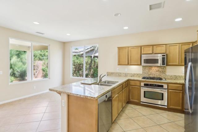 81772 Rustic Canyon Drive, La Quinta CA: https://media.crmls.org/mediaz/e85c709e-dcdc-4277-89c4-01a33b03ad89.jpg
