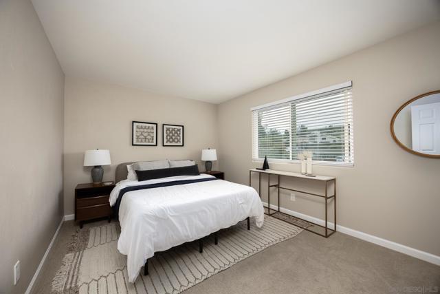 12126 Lemon Crest Dr, Lakeside CA: https://media.crmls.org/mediaz/e85c79f5-480d-46af-80cb-9b361d1e8fd7.jpg