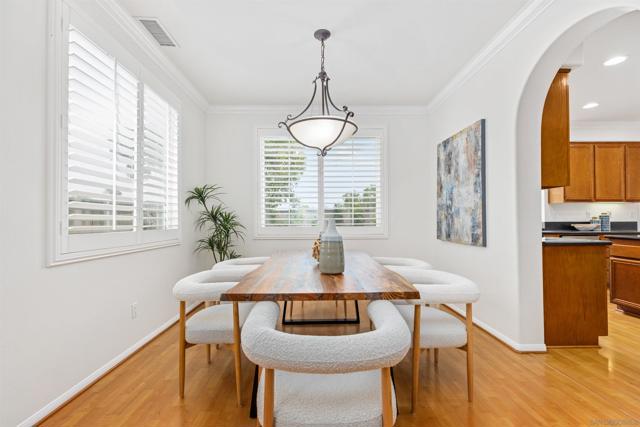 6065 Paseo Monona, Carlsbad CA: https://media.crmls.org/mediaz/e85e5ef8-b63b-4eea-a0e8-1fdbcc5bd3f2.jpg