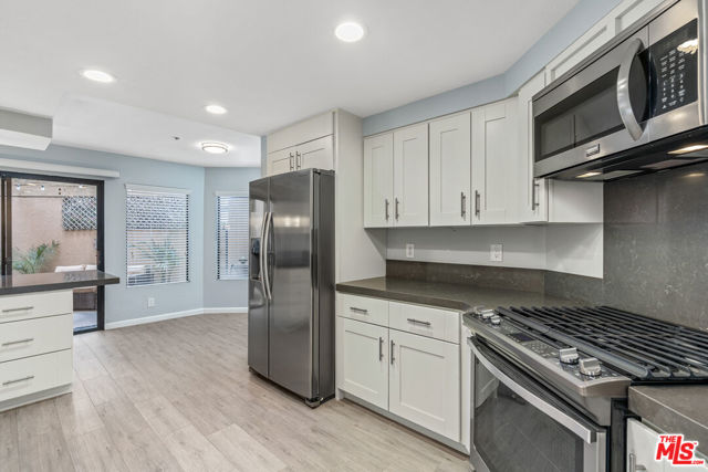 869 Village Square, Palm Springs CA: https://media.crmls.org/mediaz/e85e9654-6c5f-45b6-a95c-0fdb43882ff8.jpg