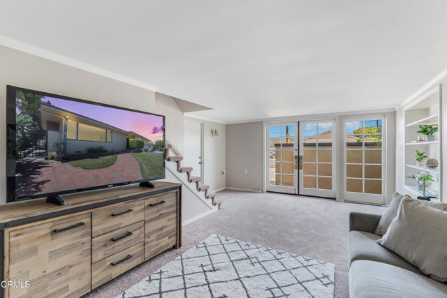 47 Grandview Circle, Camarillo CA: https://media.crmls.org/mediaz/e85f1b0d-cdf8-4f2a-8c24-c997ecffb07a.jpg