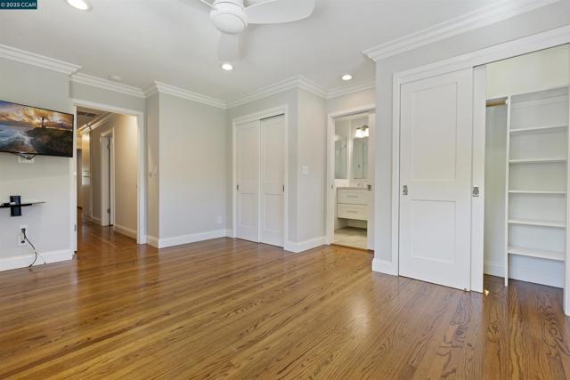 33 Sullivan Dr, Moraga CA: https://media.crmls.org/mediaz/e8600da3-8577-4b8e-8a59-77f39e09581c.jpg