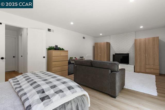 2027 Mohawk Dr, Pleasant Hill CA: https://media.crmls.org/mediaz/e8601bd3-8ccd-4454-a5ff-40d096cbd813.jpg