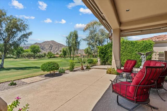 79765 Liga, La Quinta CA: https://media.crmls.org/mediaz/e8610edf-3ef1-4650-b593-97b396787bd5.jpg