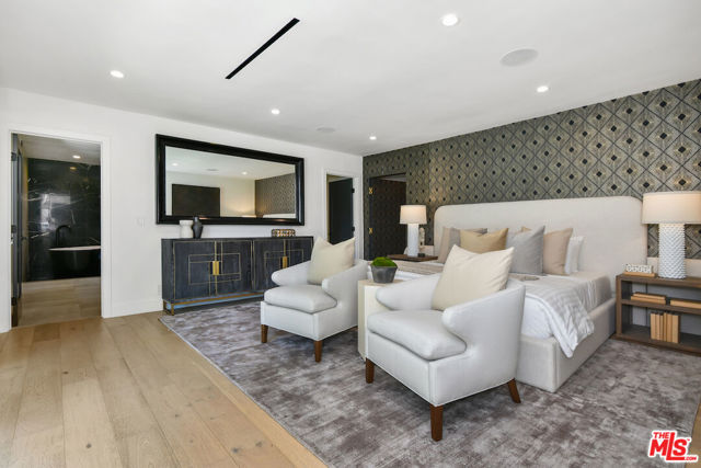 3221 Elvido Drive, Los Angeles CA: https://media.crmls.org/mediaz/e8614fb4-2591-46a2-b8d4-18866c943a26.jpg