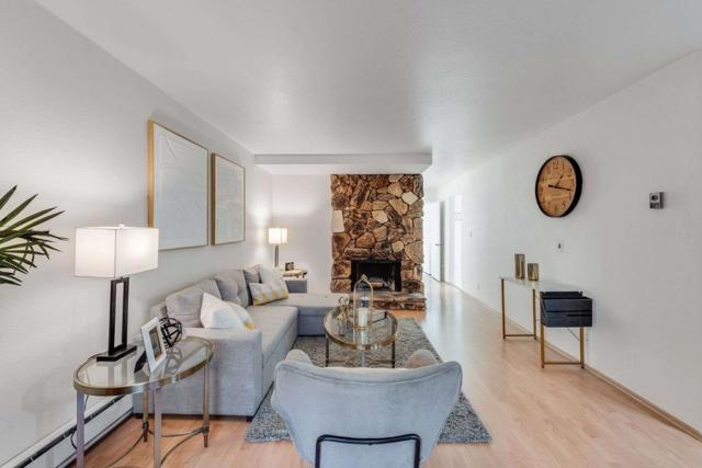 1122 Brewster Avenue, Redwood City CA: https://media.crmls.org/mediaz/e86168c2-cc6a-4a8a-959f-6b6e9d93640b.jpg