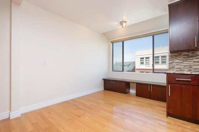 740 El Camino Real, Burlingame CA: https://media.crmls.org/mediaz/e862ae6c-7497-4e7a-a172-e958221a4325.jpg