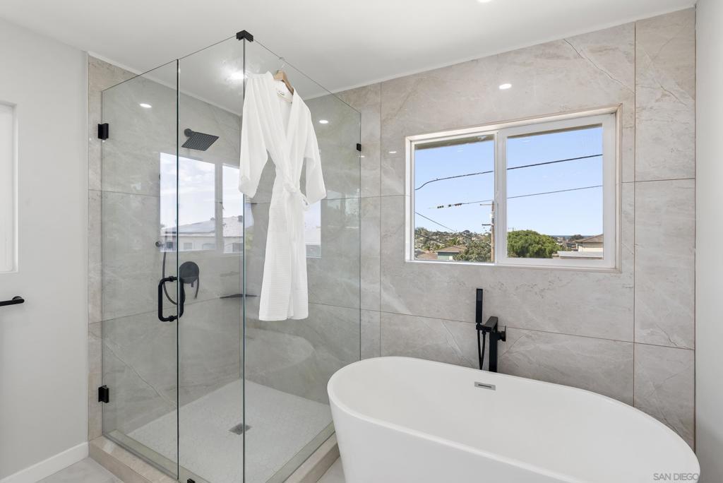 2175 Clove St - photo 9