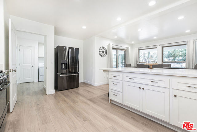 1712 Woodland Drive, Pine Mountain Club CA: https://media.crmls.org/mediaz/e862df72-c8da-4666-b597-3275a6712559.jpg