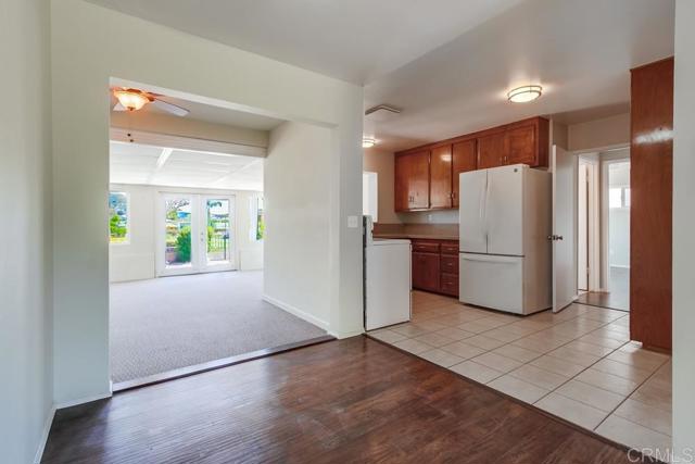 Detail Gallery Image 9 of 29 For 1553 La Casita Dr, San Marcos,  CA 92078 - 2 Beds | 2 Baths