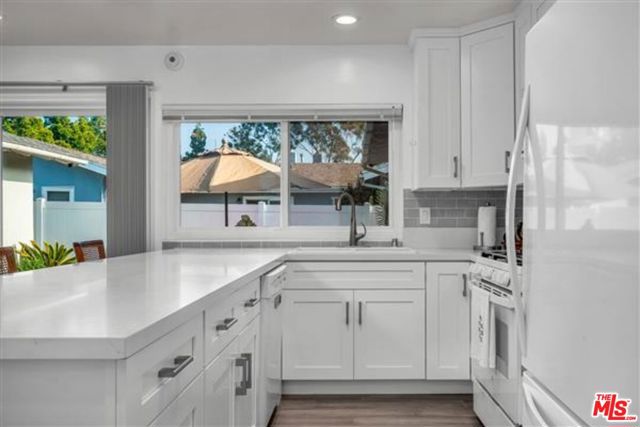 5118 Randall Street photo 10