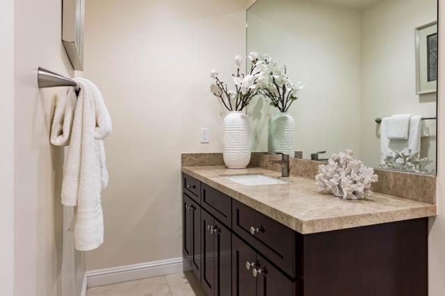 23171 Mora Glen Drive, Los Altos CA: https://media.crmls.org/mediaz/e8634302-a7dd-40f6-b92b-35d90b0f0919.jpg