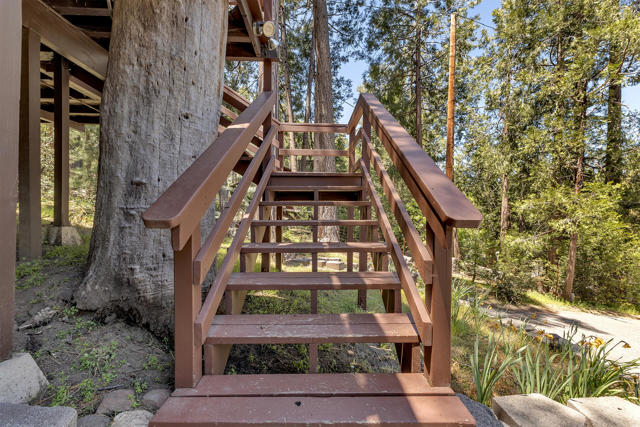54385 S S. Circle Drive, Idyllwild CA: https://media.crmls.org/mediaz/e864d649-066b-495f-bb81-457304f21dba.jpg