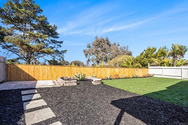 Detail Gallery Image 10 of 11 For 3690 Mount Abraham Ave, San Diego,  CA 92111 - 3 Beds | 2 Baths