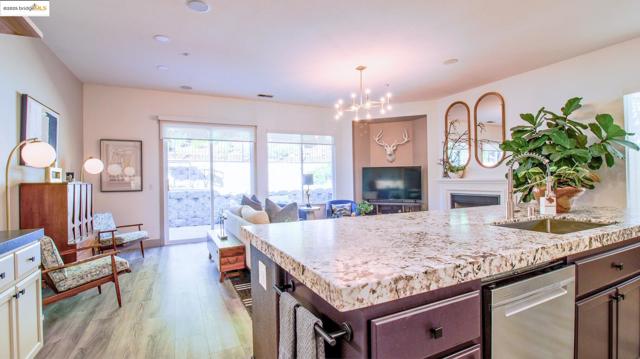 881 Inverness Ln, Brentwood CA: https://media.crmls.org/mediaz/e8667adf-0158-44f9-b2fb-83879bd78034.jpg
