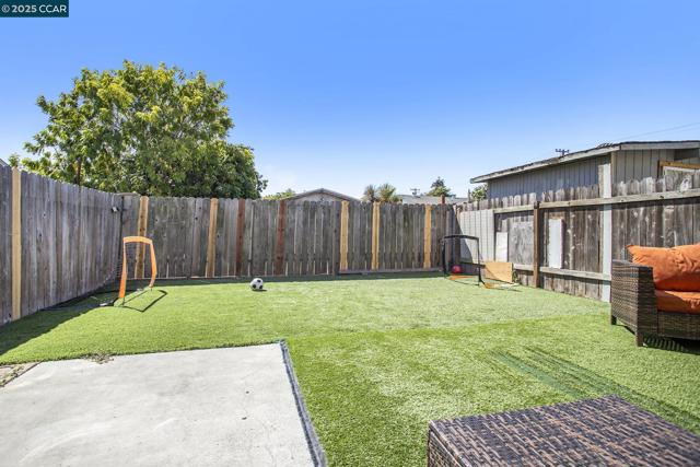 Image 26 of 29 For 312 Barrett Ave