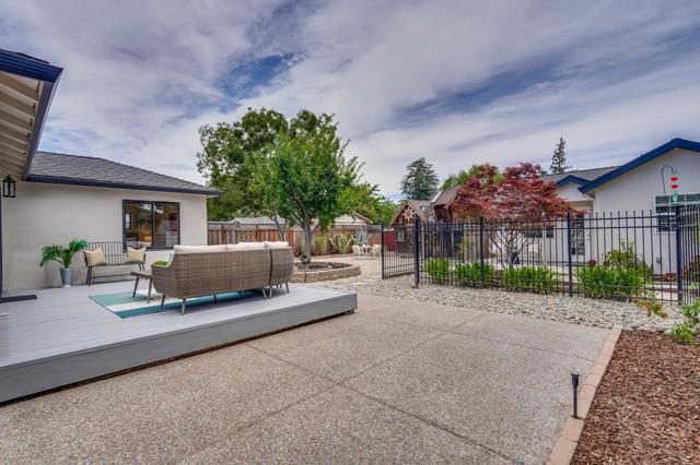 10656 Larry Way, Cupertino CA: https://media.crmls.org/mediaz/e867f533-8125-4b60-af77-042ad527eb47.jpg