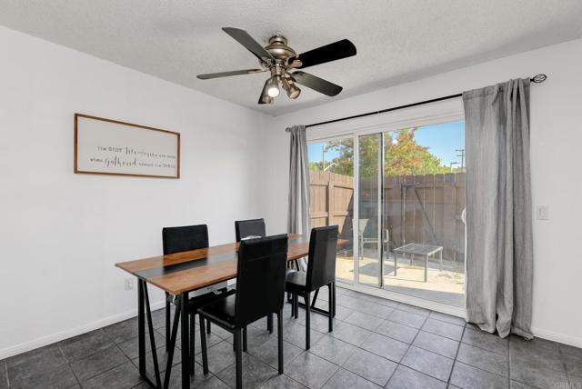 Detail Gallery Image 6 of 27 For 1170 via Loma Vista, El Cajon,  CA 92019 - 2 Beds | 2/1 Baths