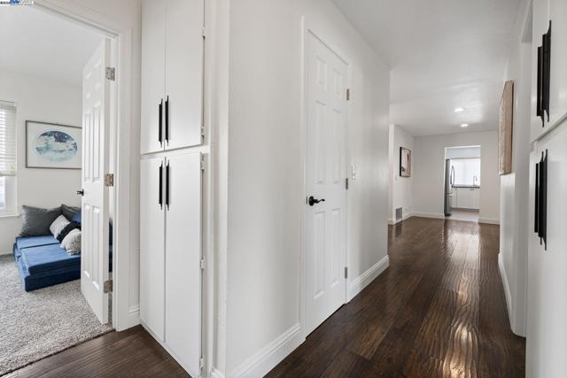 2889 Biddleford Drive, San Ramon CA: https://media.crmls.org/mediaz/e868dbfc-2d07-4b8b-9a07-d67e12dd0744.jpg