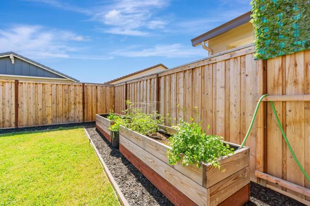 414 Ledro Way, Oakley CA: https://media.crmls.org/mediaz/e86a5591-0d35-42a3-81dd-cd08f8be1667.jpg