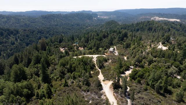 10001 West Drive, Felton CA: https://media.crmls.org/mediaz/e86a934f-f9ca-44da-b382-37420bf31456.jpg