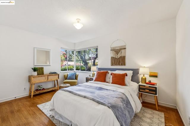 22574 6Th St, Hayward CA: https://media.crmls.org/mediaz/e86acfdb-49a5-479f-ac97-ae40852a13ed.jpg
