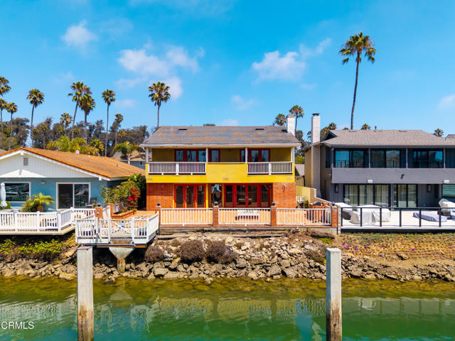 2851 Seahorse Avenue, Ventura CA: https://media.crmls.org/mediaz/e86ad93f-6270-43c5-bc85-0f0877e51e51.jpg