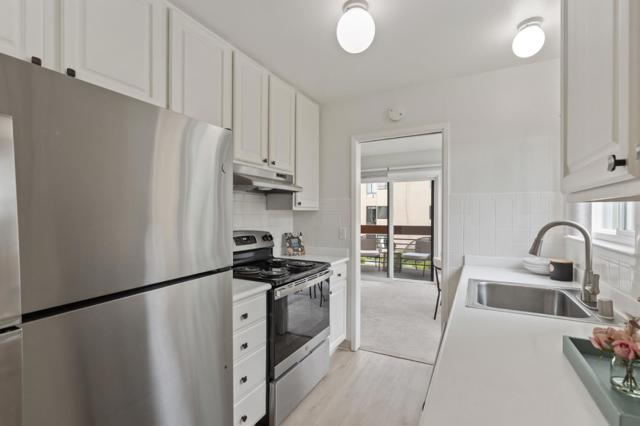 918 Beach Park Boulevard, Foster City CA: https://media.crmls.org/mediaz/e86b5c3a-daf8-4777-8589-6ecf8cc723f7.jpg