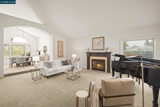 219 Nottingham Pl, Danville CA: https://media.crmls.org/mediaz/e86c82e8-2417-447d-b802-dac95f68104d.jpg