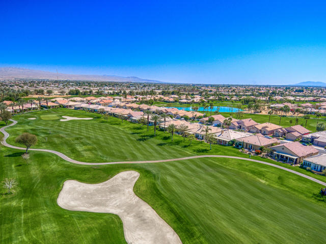 44010 Royal Troon Drive Drive, Indio CA: https://media.crmls.org/mediaz/e86dc64b-64fd-4d9b-904a-e10cd51b62dd.jpg