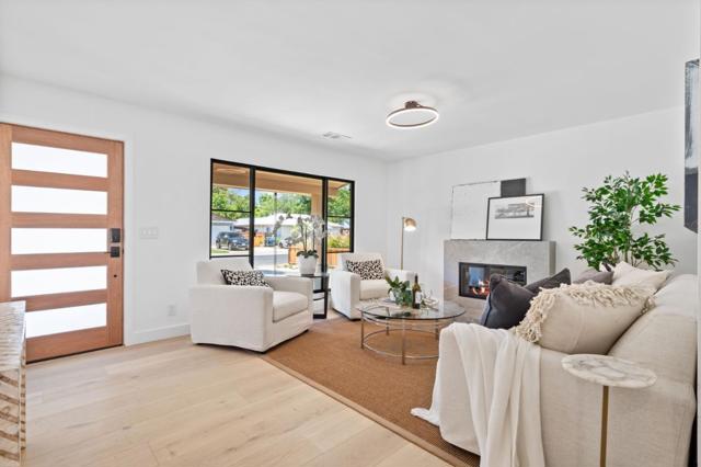 2330 Sierra Court, Palo Alto CA: https://media.crmls.org/mediaz/e86e353d-8ee8-4d00-9c3e-2224bcce81d8.jpg