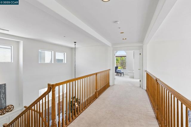 30300 Meridien Cir, Union City CA: https://media.crmls.org/mediaz/e86e6649-4155-457a-970a-1a8bd841c04b.jpg