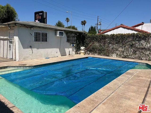 8927 Sawyer Street, Los Angeles, California 90035, 3 Bedrooms Bedrooms, ,2 BathroomsBathrooms,Single Family Residence,For Sale,Sawyer,24432793