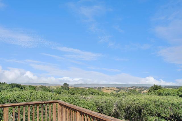 415 Golden Oak Drive, Portola Valley CA: https://media.crmls.org/mediaz/e870bcb3-d083-4d73-a651-535000460641.jpg