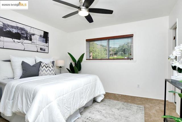 2449 Center Rd, Novato CA: https://media.crmls.org/mediaz/e87144c2-c9a6-4e35-9e28-9faf3d0e68fd.jpg