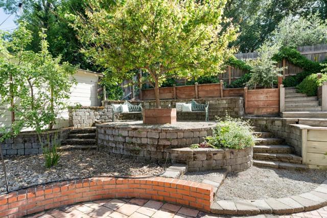 1670 Whitham Avenue, Los Altos CA: https://media.crmls.org/mediaz/e871c7f0-fd74-48b5-9314-f5700a4a446d.jpg