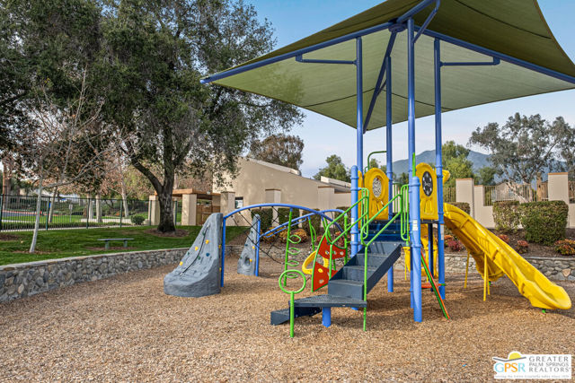 29136 Stonegate Lane, Highland CA: https://media.crmls.org/mediaz/e8723f2f-6dc6-47e8-8ba0-eebdef227b66.jpg
