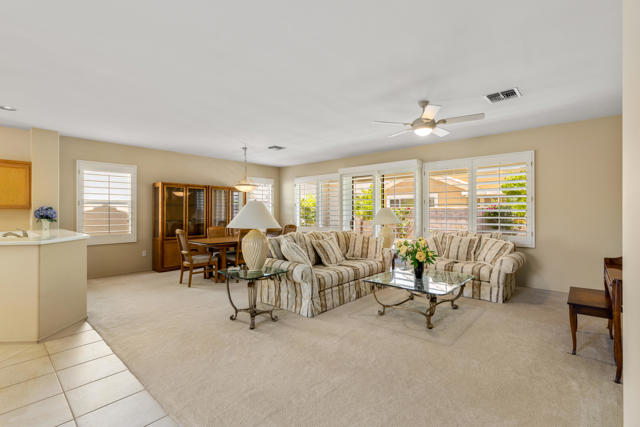 78664 Platinum Drive, Palm Desert CA: https://media.crmls.org/mediaz/e8726768-17a4-44ca-ab38-c15eeb29c087.jpg