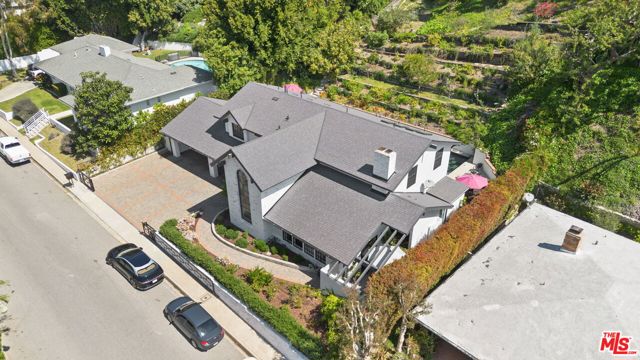 Drew Fenton | 1060 Chantilly Road Los Angeles CA | MLS: 7138387