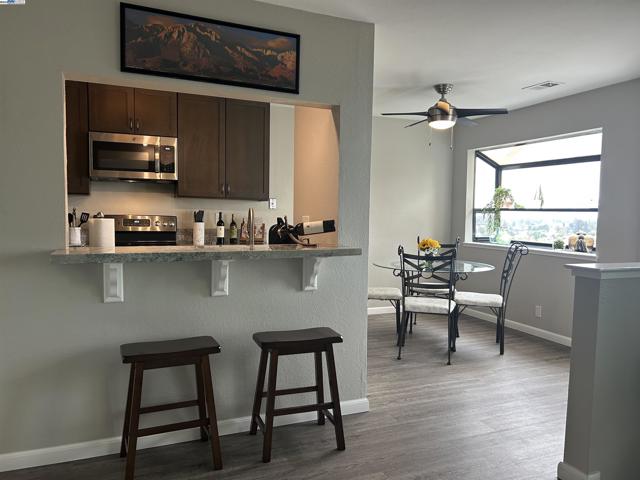 21117 Gary Dr, Hayward CA: https://media.crmls.org/mediaz/e8755865-2eb6-4bfa-b476-ab0aff13ae5f.jpg