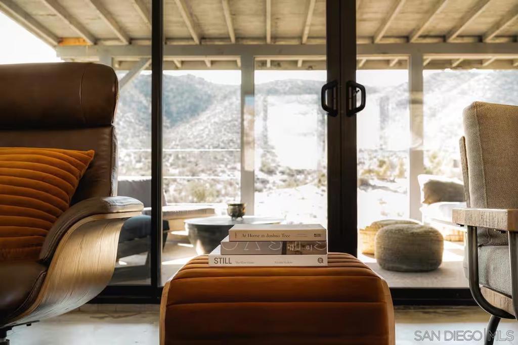 MLS #250043924SD image #9