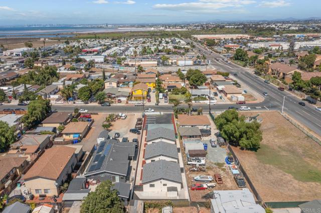 Image 27 of 30 For 1877 Donax Avenue