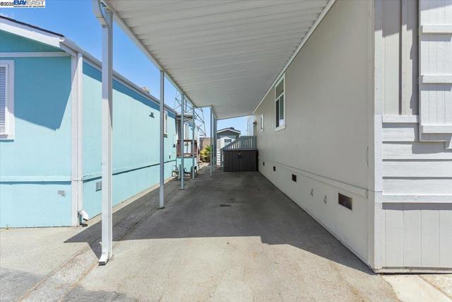 3015 E Bayshore Road #423, Redwood City CA: https://media.crmls.org/mediaz/e875e891-285a-42dc-9d38-3ba1b8cdf61c.jpg