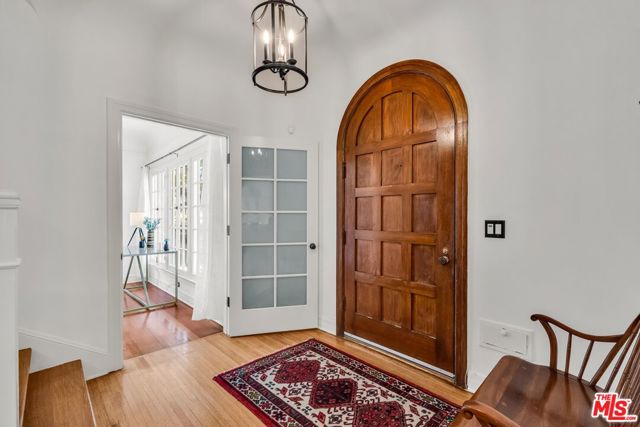 1709 Buckingham Road, Los Angeles CA: https://media.crmls.org/mediaz/e87681e9-8981-445a-a11b-99b268f83a8b.jpg