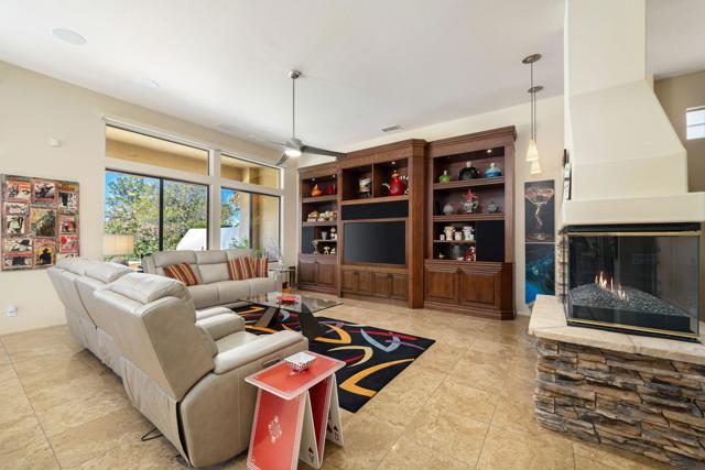 1 Birkdale Circle, Rancho Mirage CA: https://media.crmls.org/mediaz/e8768663-4f9e-4790-8360-c235b7dd7075.jpg